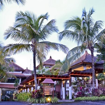 Hotel Tidar Malang Exteriör bild