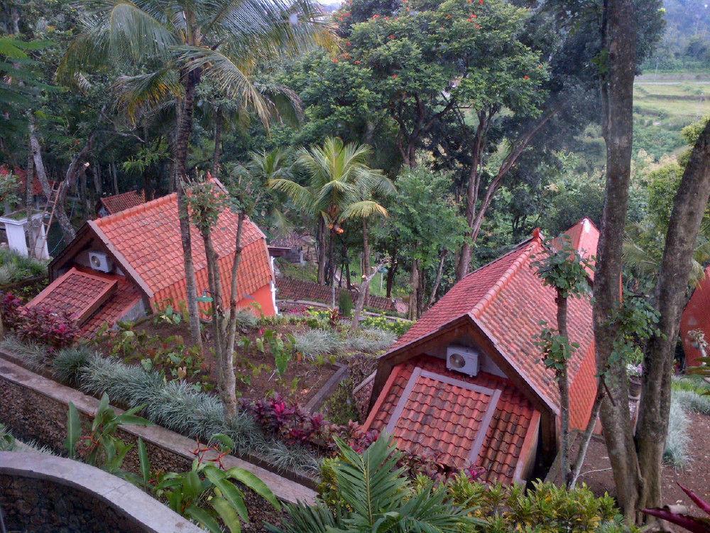 Hotel Tidar Malang Exteriör bild