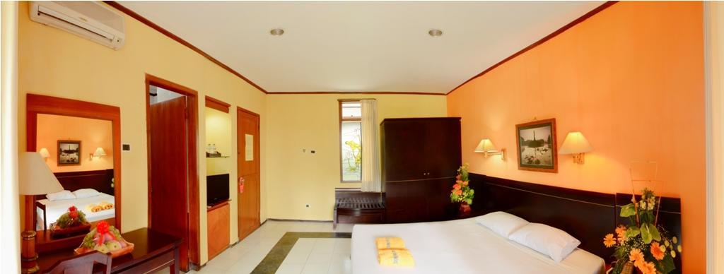 Hotel Tidar Malang Exteriör bild