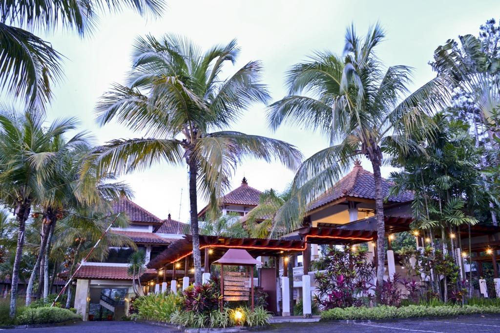 Hotel Tidar Malang Exteriör bild