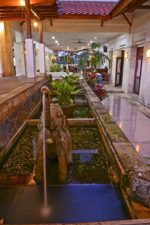 Hotel Tidar Malang Exteriör bild
